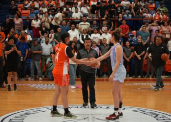 Rector de la UAT inaugura la temporada 2025 de la LNBP Femenil