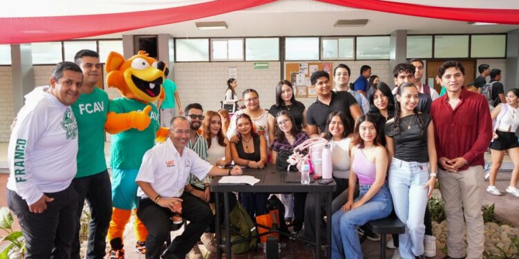 Lanzan el programa “UAT en Vivo» en el Centro Universitario Victoria