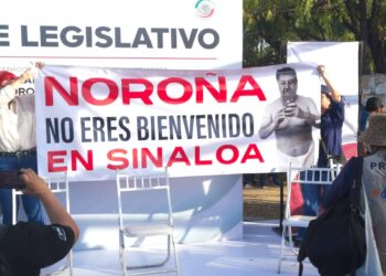 “¡No eres bienvenido!”, le gritan a Noroña en Culiacán, “eres un mentiroso, bandido y desvergonzado».