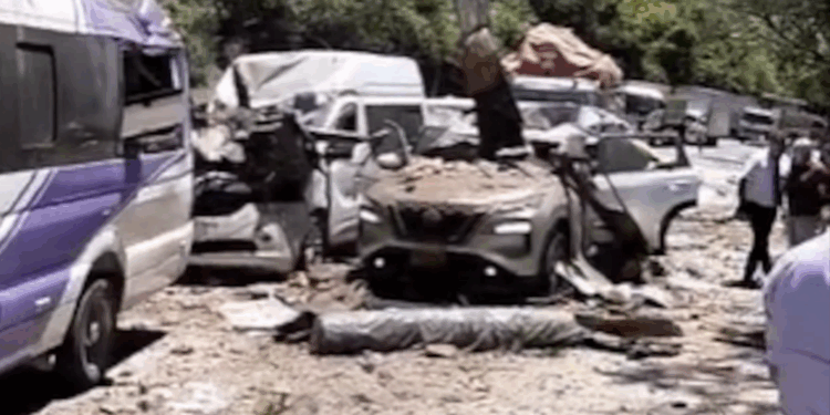 Atentado con explosivos en Colombia, 13 muertos y 17 heridos