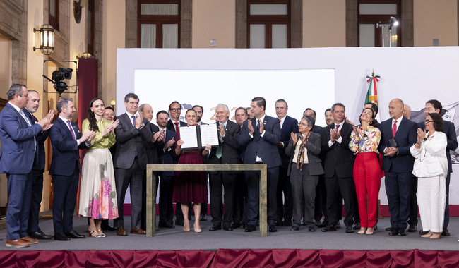 Plan México: Presidenta Claudia Sheinbaum firma acuerdo histórico para el Fomento de la Industria Siderúrgica Mexicana