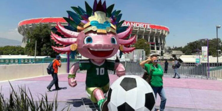 “Ajologol”, el ajolote mundialista de CDMX, es retirado del estadio Azteca
