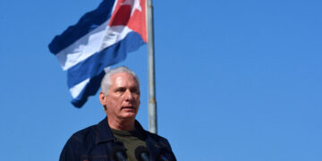 Gobierno de Cuba desafía a EU: “aquí nadie se rinde”