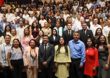 Estudiantes de derecho de la UAT se incorporan al Poder Judicial Federal para avanzar en su formación profesional