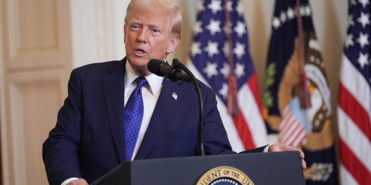 Trump califica de “totalmente Inaceptable” propuesta de Irán para acuerdo de paz