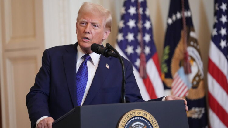 Trump califica de “totalmente Inaceptable” propuesta de Irán para acuerdo de paz