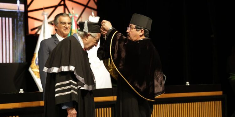 Confiere la UAT Doctorado Honoris Causa al secretario de Salud federal David Kershenobich