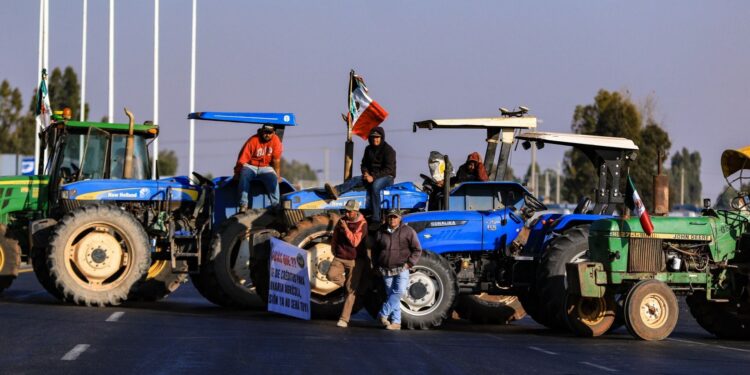 “El 11 de junio vamos detener el Mundial”: advierten transportistas y agricultores