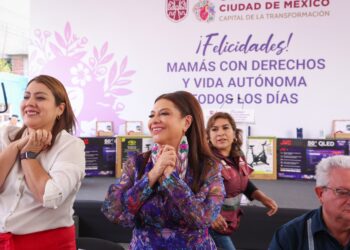 “Es tiempo de sostener a las madres con cuidados”: Clara Brugada