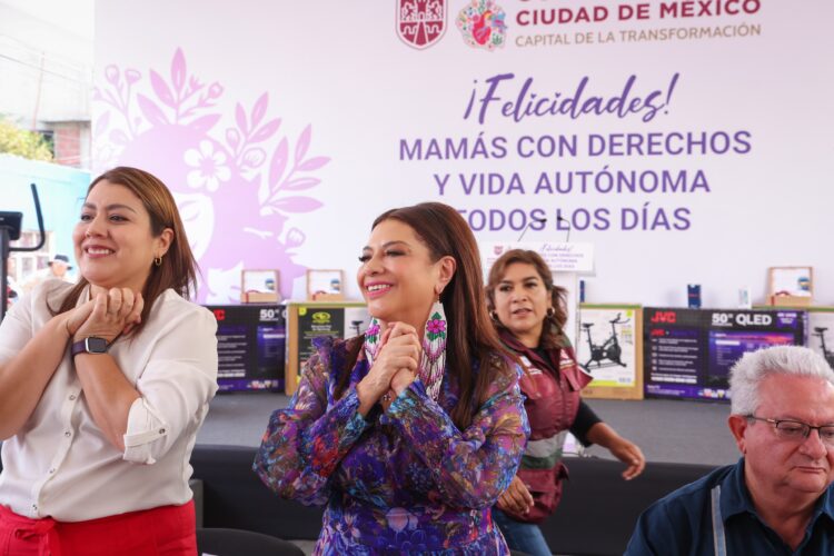 “Es tiempo de sostener a las madres con cuidados”: Clara Brugada