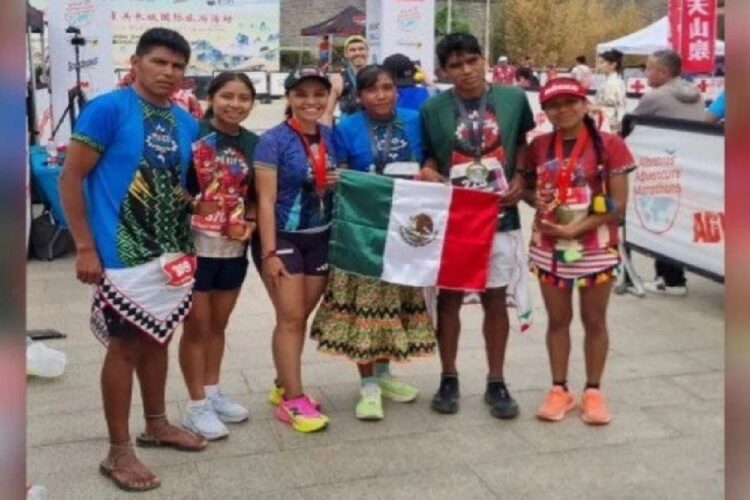 Indígenas hacen historia, conquistan Maratón de la Gran Muralla China
