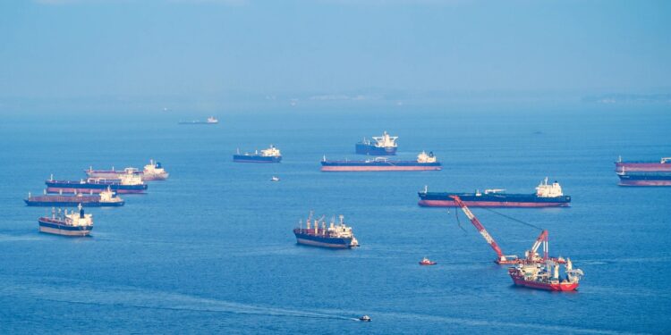 “Guiará” EU a barcos por estrecho de Ormuz, en una misión defensiva para proteger su navegación