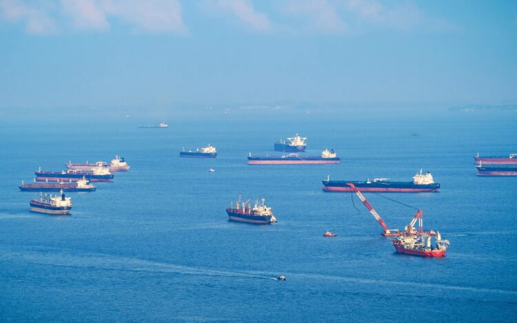 “Guiará” EU a barcos por estrecho de Ormuz, en una misión defensiva para proteger su navegación