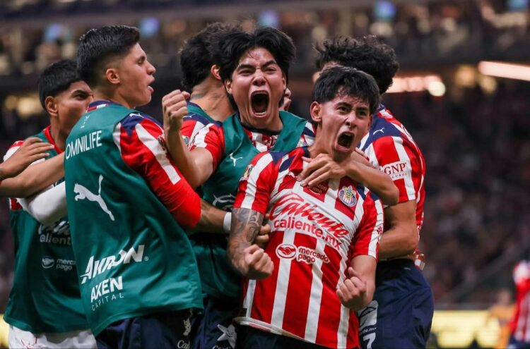 Chivas a semifinales, pasa por encima de Tigres que no resistió la presión