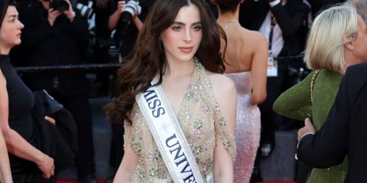 Deslumbra la Miss Universo mexicana Fátima Bosch en el Festival de Cannes 2026