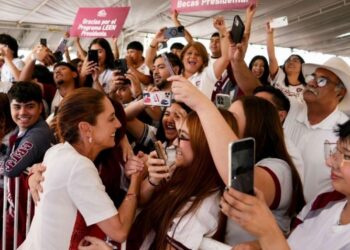 Día de las Madres: Presidenta entrega Pensión Mujeres Bienestar