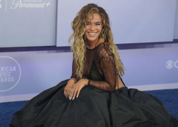Carol G protagonista de la noche de American Music Awards