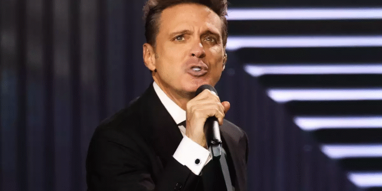 Internan en hospital de Nueva York a Luis Miguel por problemas cardiacos