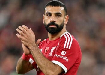 Salah deja al equipo de sus amores, el Liverpool; Anfield lo despide entre lágrimas