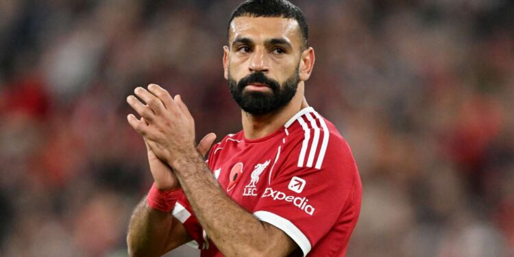 Salah deja al equipo de sus amores, el Liverpool; Anfield lo despide entre lágrimas