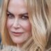 Salud y temas personales no la apagan, Nicole Kidman brilla