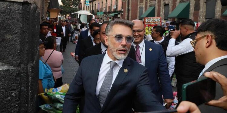 Fuera de Morena el actor Sergio Mayer