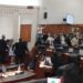 Martes convulso en SLP, protesta irrumpe Pleno Legislativo, exigen se derogue “Ley Serrano”