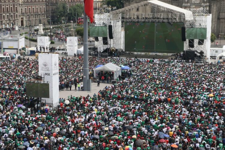 Vibra el país con el triunfo de la Selección Mexicana