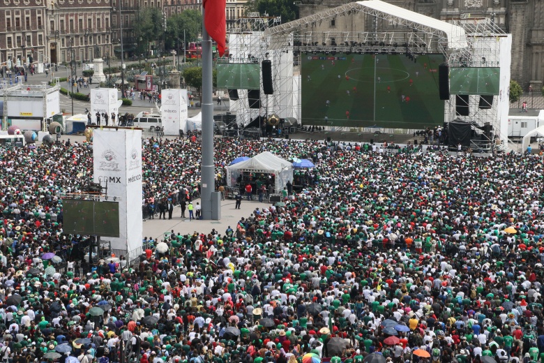 Vibra el país con el triunfo de la Selección Mexicana
