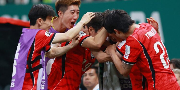 En gran partido Corea del Sur remonta y abate a República Checa 2 a 1