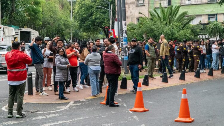 Se percibe sismo en la Ciudad de México de magnitud 5.2, no suenan las alarmas