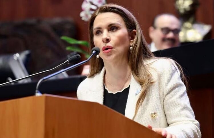 Exigen que el morenista Enrique Inzunza renuncie a su dieta como Senador