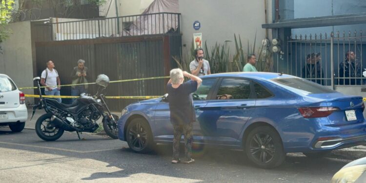 Asesinan a cuatro a balazos, hieren a dos menores de edad en Azcapotzalco