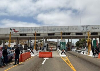 Intensifica en el país la CNTE presión contra el gobierno federal