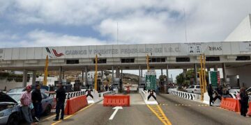 Intensifica en el país la CNTE presión contra el gobierno federal