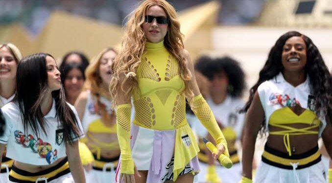 Polémica en redes sociales, ¿Era Shakira o la doble?