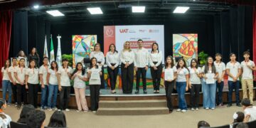 Consolida UAT calidad en la enseñanza de idiomas para la niñez y adolescencia