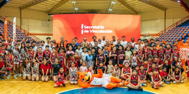 Presentan al equipo varonil de Corre Basket UAT para la temporada 2026 de la LNBP