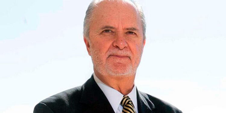 Sigue crisis en la UNAM, renuncia secretaria general, nombran a Javier de la Fuente