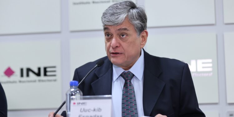 ¿Doble boleta para el 2027?: Una para diputados de mayoría y otra para «pluris»