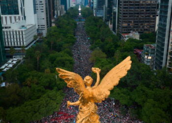 Festejan más del millón en diferentes puntos de la Ciudad de México