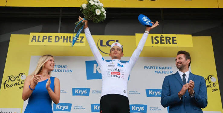 Isaac del Toro conquista el Tour de Francia, sube al podio en tercer lugar general  y mejor juvenil