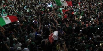Mueren cuatro personas en festejos en el Ángel de la Independencia