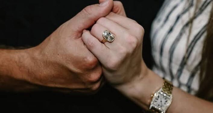 Taylor Swift se une en matrimonio con Travis Kelce en gran ceremonia