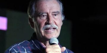 “Meto las manos al fuego por Ruffo”: Fox; Sheinbaum le recomienda: “No se vaya a quemar”