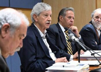 No para el escándalo en la UNAM por examen de admisión, directores apoyan al rector