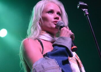 Conmoción por la muerte de Lauren Bennett a los 37 años