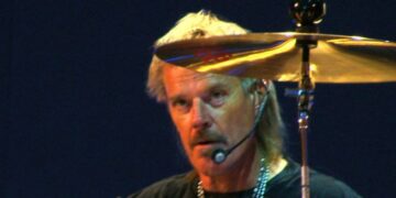 A los 77 años deja de existir el legendario baterista de ZZ Top, Frank Beard
