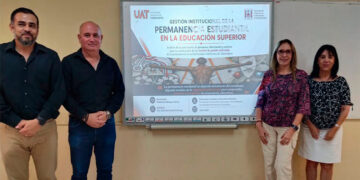 Impulsa UAT innovación educativa y debate sobre IA en foro de posgrado