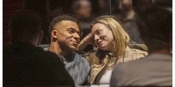 Kylian Mbappé confirma su relación con Ester Expósito
